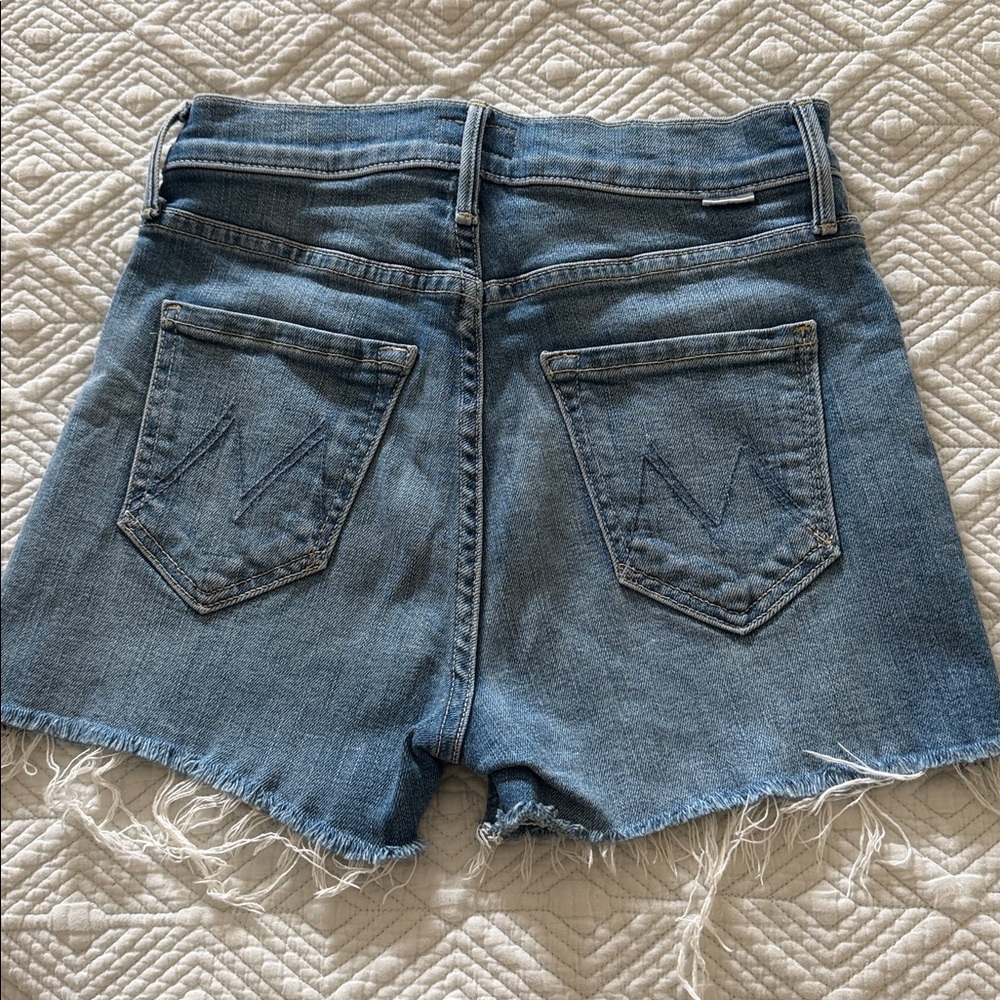 MOTHER | The Pixie Dazzler Fray Denim | Blowing Kisses | Shorts - Picture 5 of 7